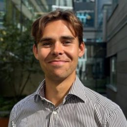 Casper Alexei Gavin : Konsulent